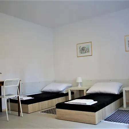 Homestay Swierkowa 26 Taniespanie Legionowo